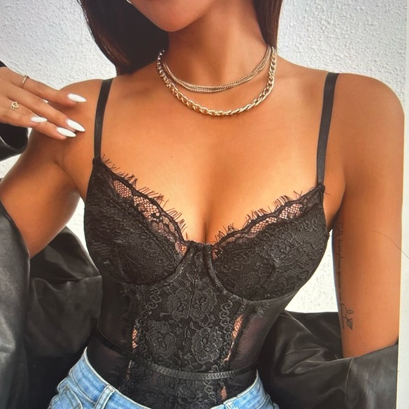 Black lace body suit never worn - Picture 4 of 4